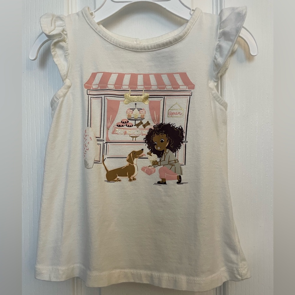 5 for $10🟢 Tahari Toddler Cream Graphic Top. Size 24M. EUC.